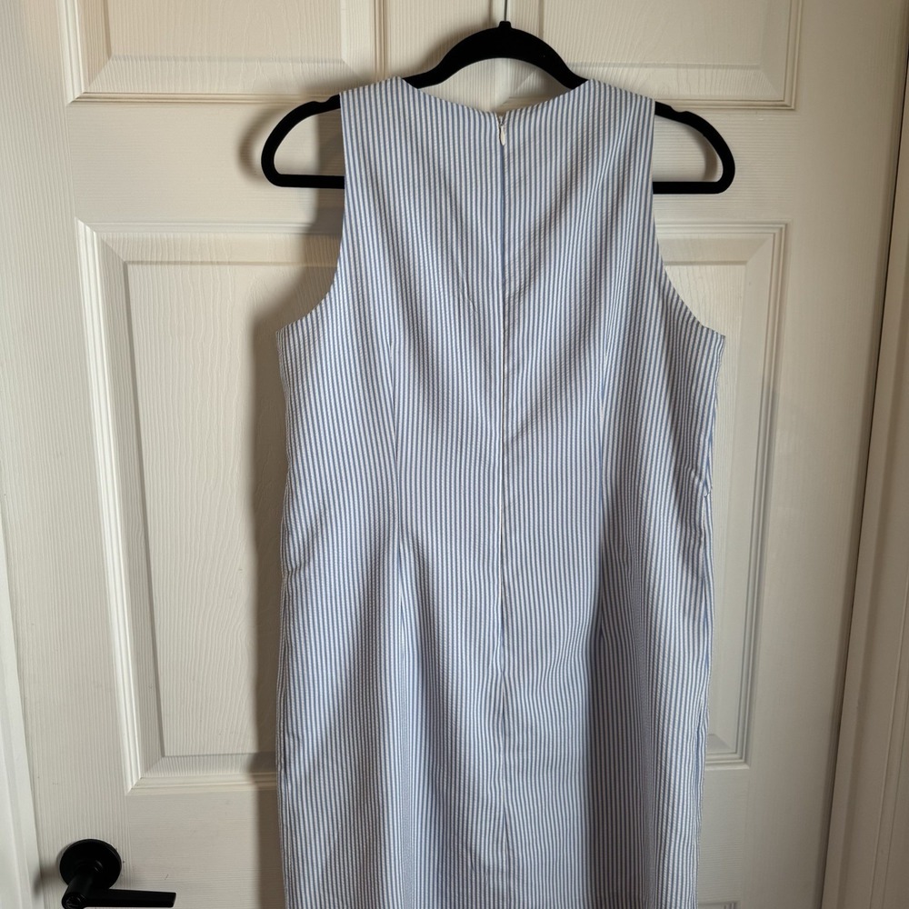 Maggy London‎ Sleeveless Blue Seersucker Shift Dress Lace Detail Size 12 Coastal - Picture 2 of 8